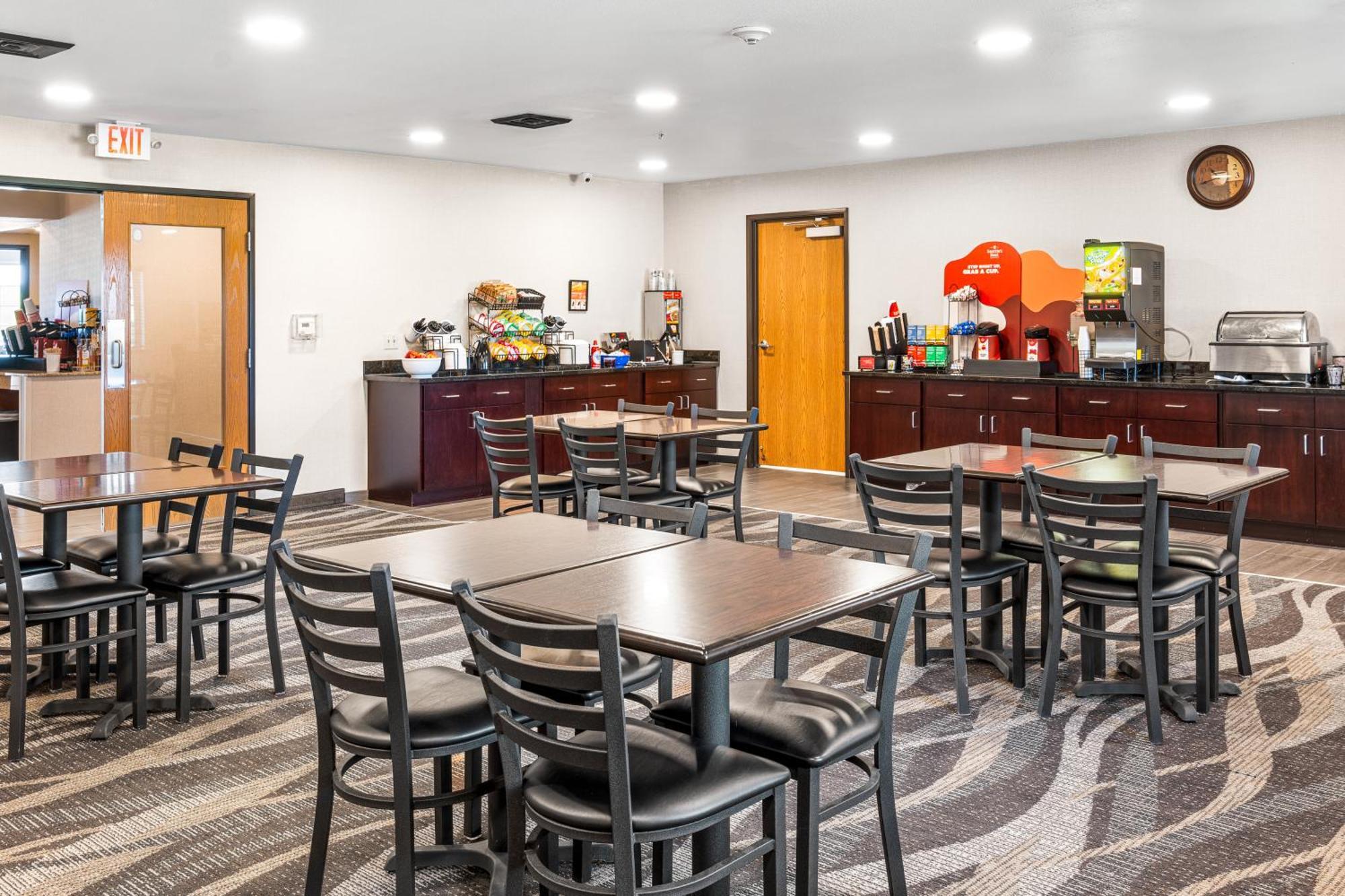 Boarders Inn & Suites By Cobblestone Hotels - Shawano 外观 照片