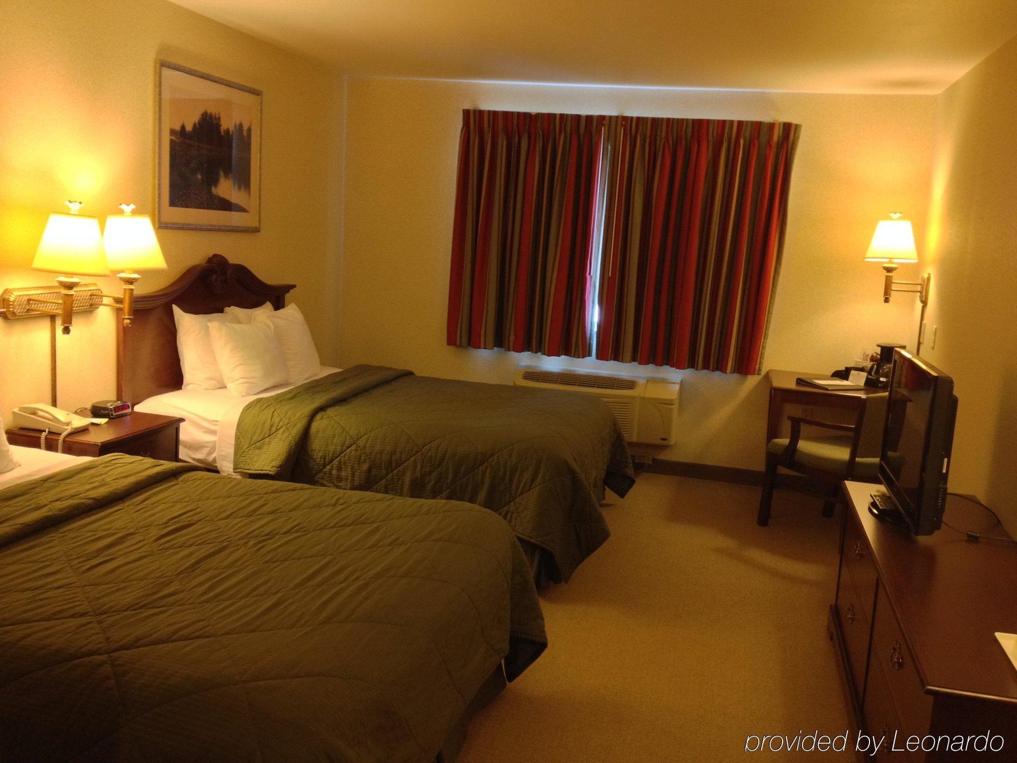 Boarders Inn & Suites By Cobblestone Hotels - Shawano 外观 照片