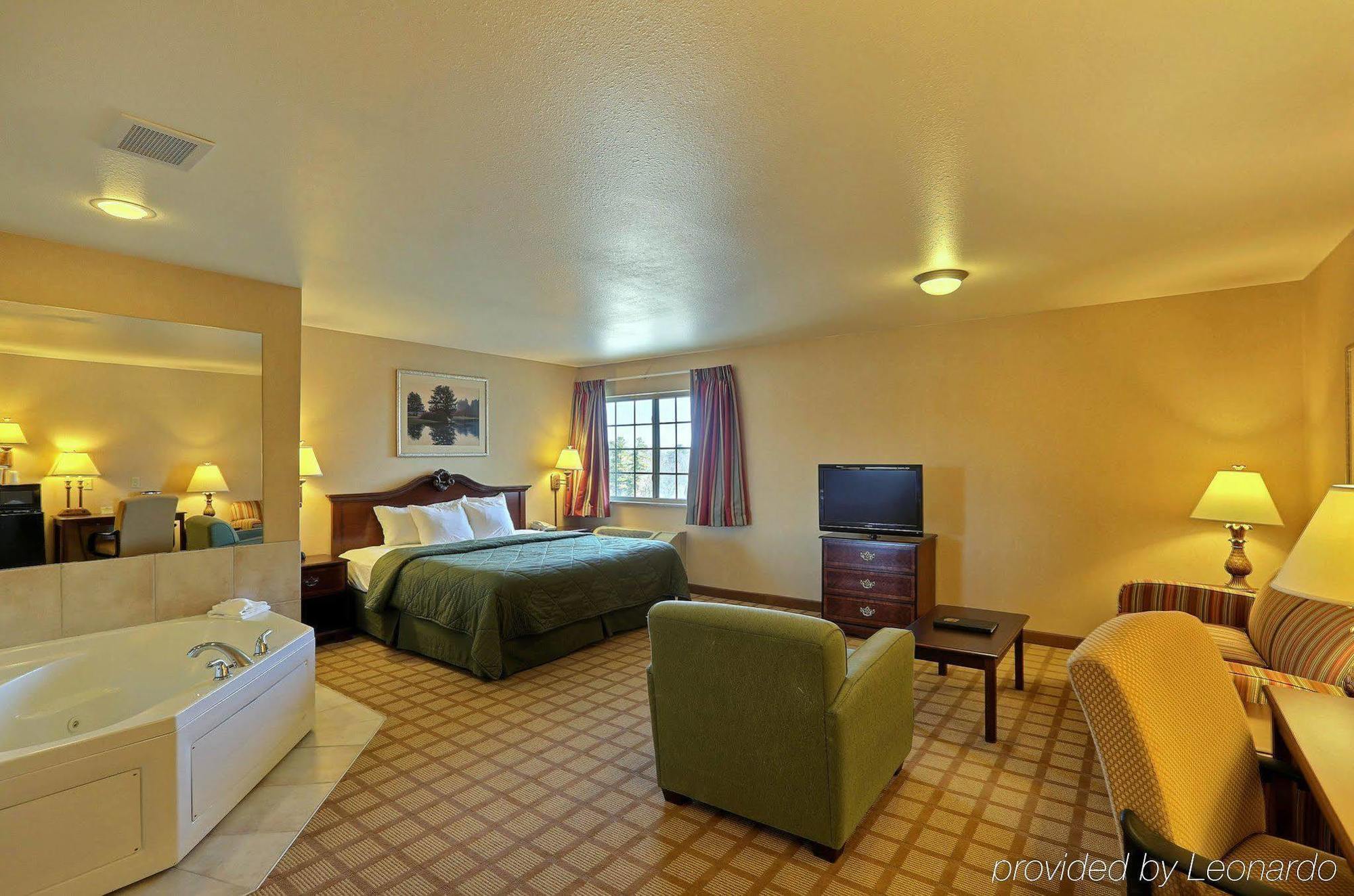 Boarders Inn & Suites By Cobblestone Hotels - Shawano 外观 照片