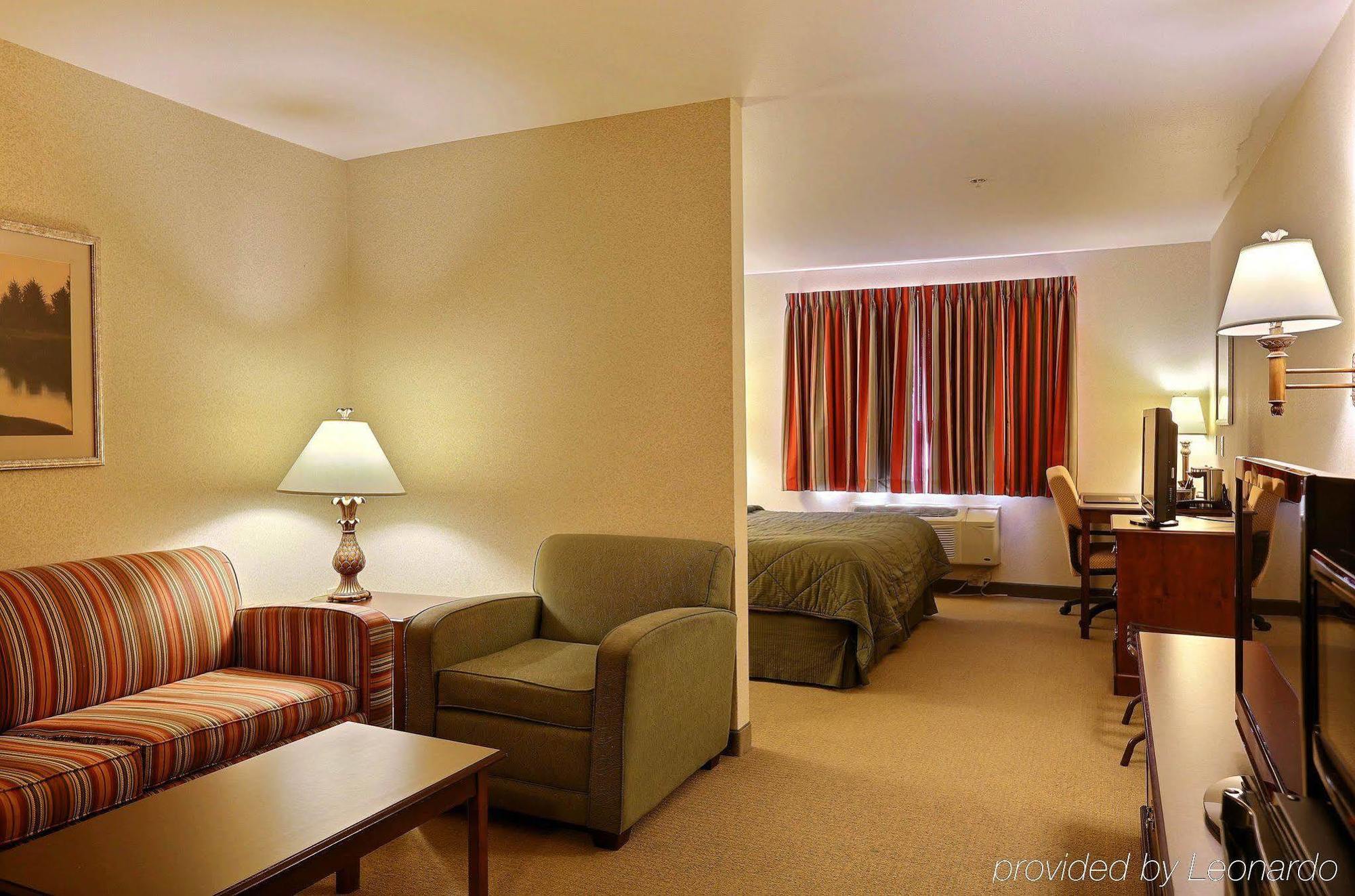 Boarders Inn & Suites By Cobblestone Hotels - Shawano 外观 照片