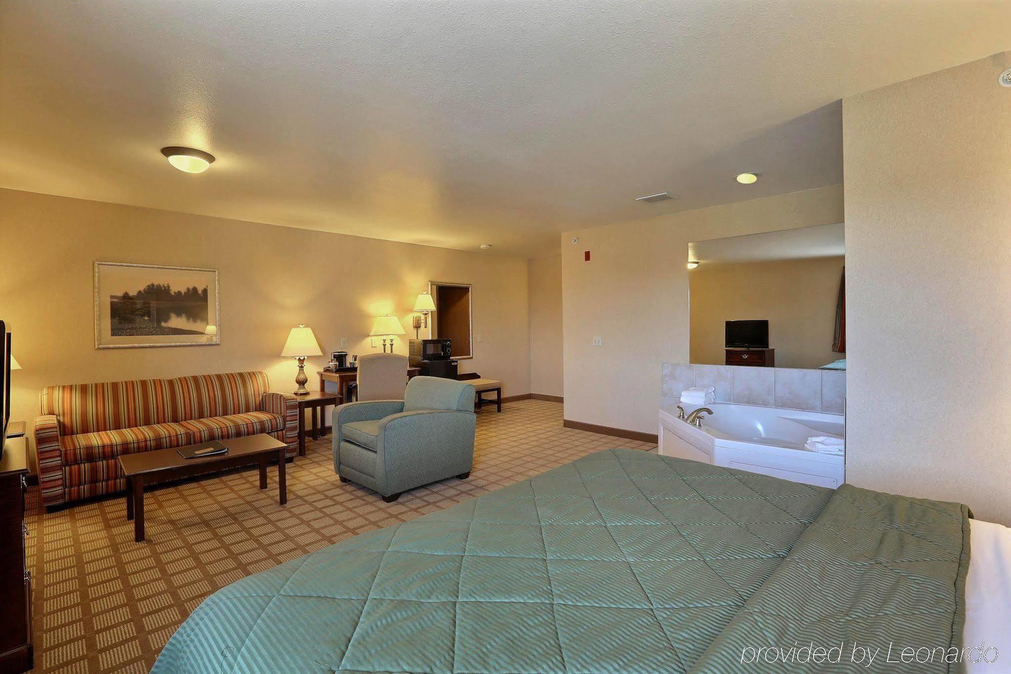 Boarders Inn & Suites By Cobblestone Hotels - Shawano 外观 照片