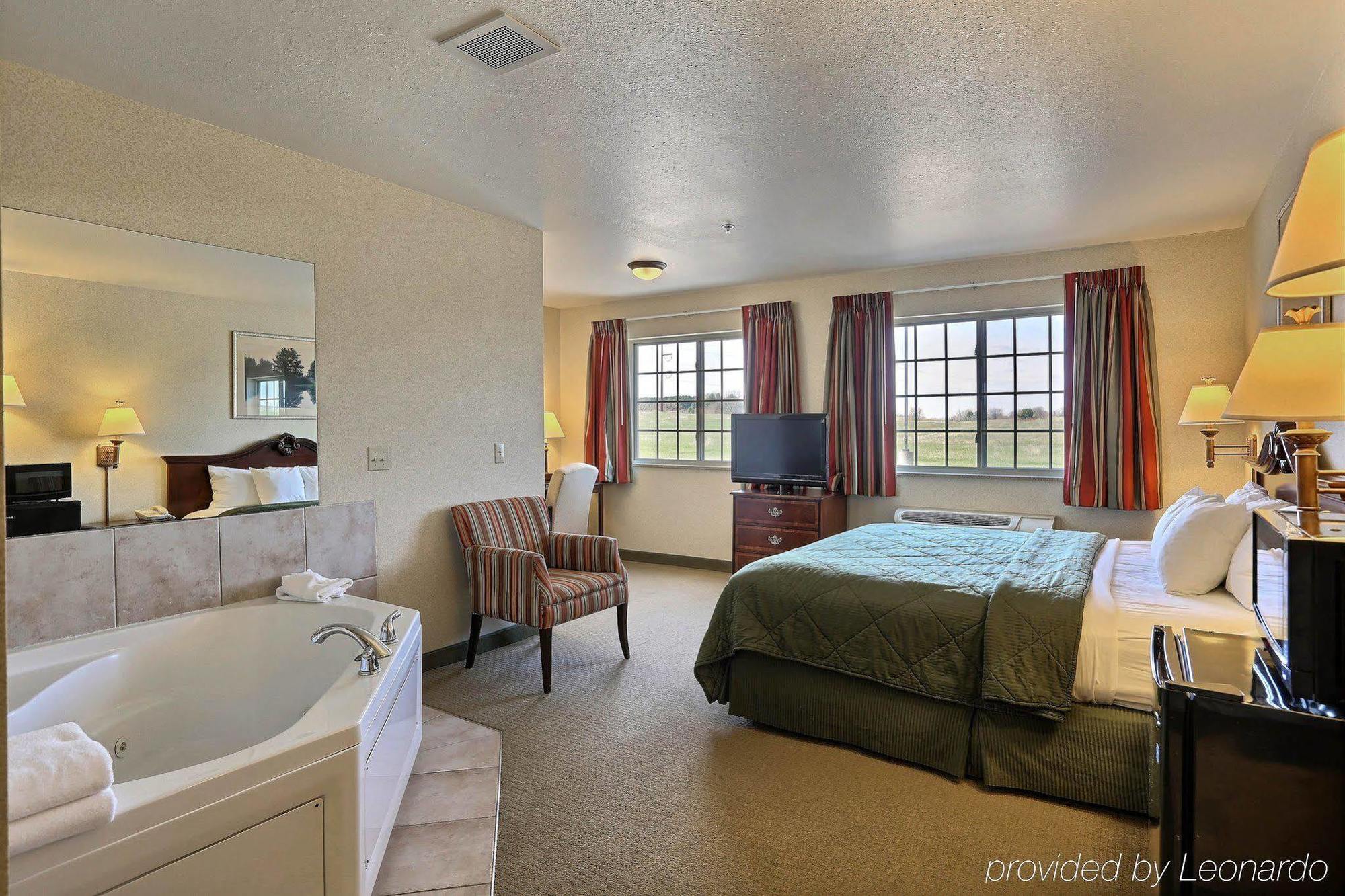 Boarders Inn & Suites By Cobblestone Hotels - Shawano 外观 照片